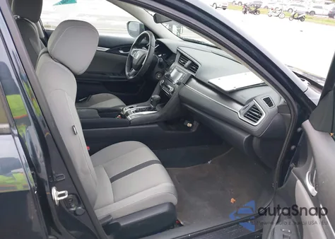 2018 Honda Civic Lx z USA, uszkodzony, nr VIN 19XFC2F56JE044299